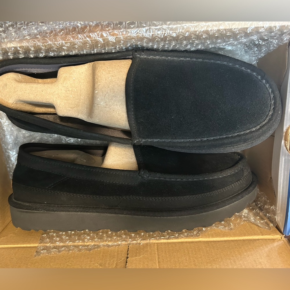 Black Suede Men's Loafers / UGG